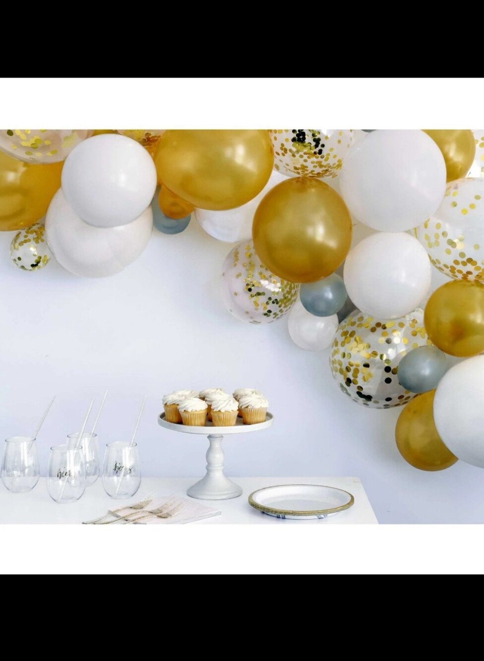 πβ¨ Gold & White Balloon Confetti Arch Kit β Elegant Party Decor Set β¨π - Picture 2 of 10